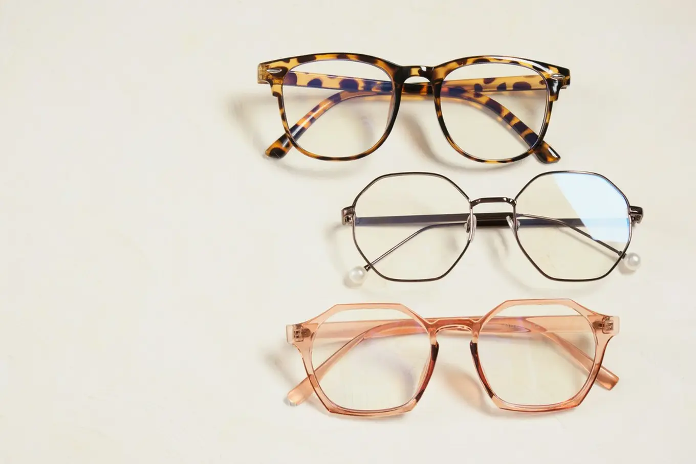 3 modne oprawki do okularów
